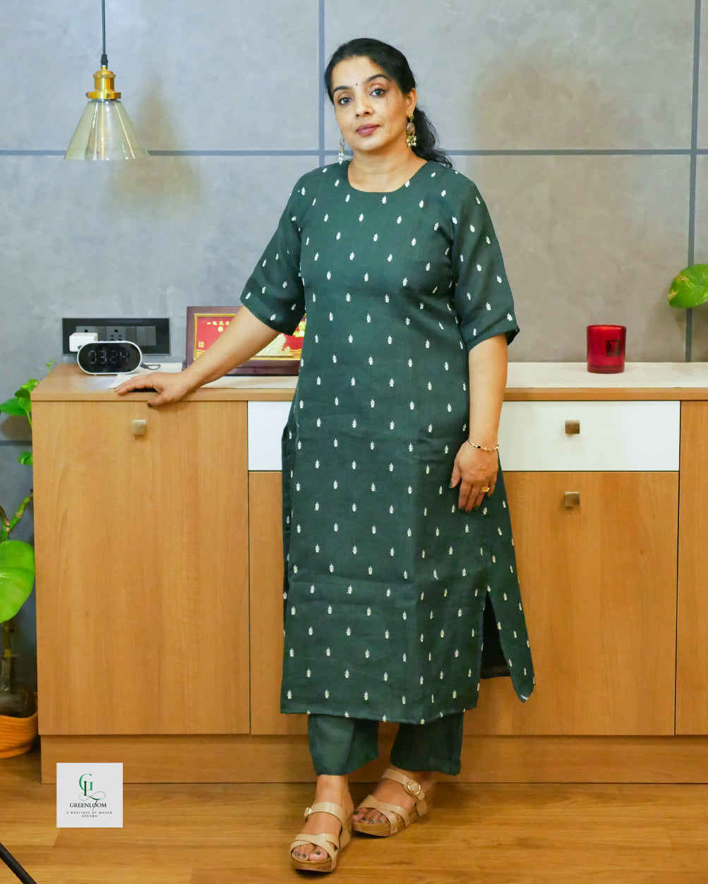 Semi Printed Linen Co-Ord Set with Round Neck & Plain Bottom