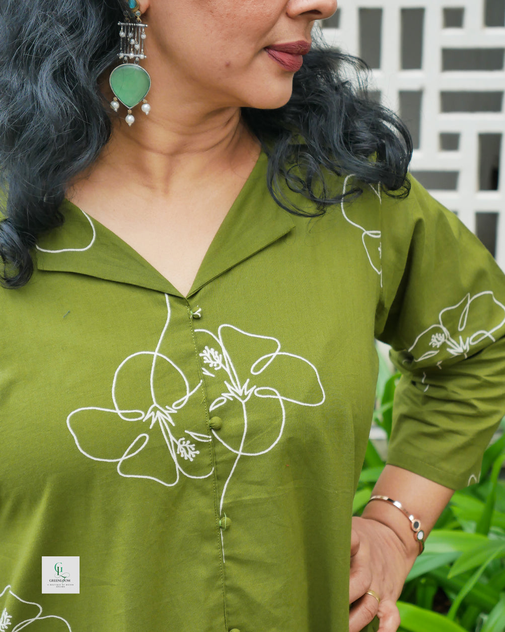 Women’s Cotton A-Line Kurta Set with Shirt Collar & Button Detailing