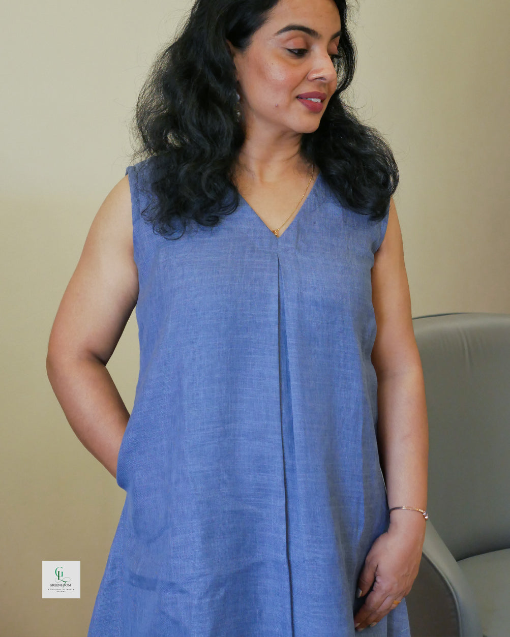 Semi Linen Co-Ord Set with Box Pleated V-Neck & Straight Pant