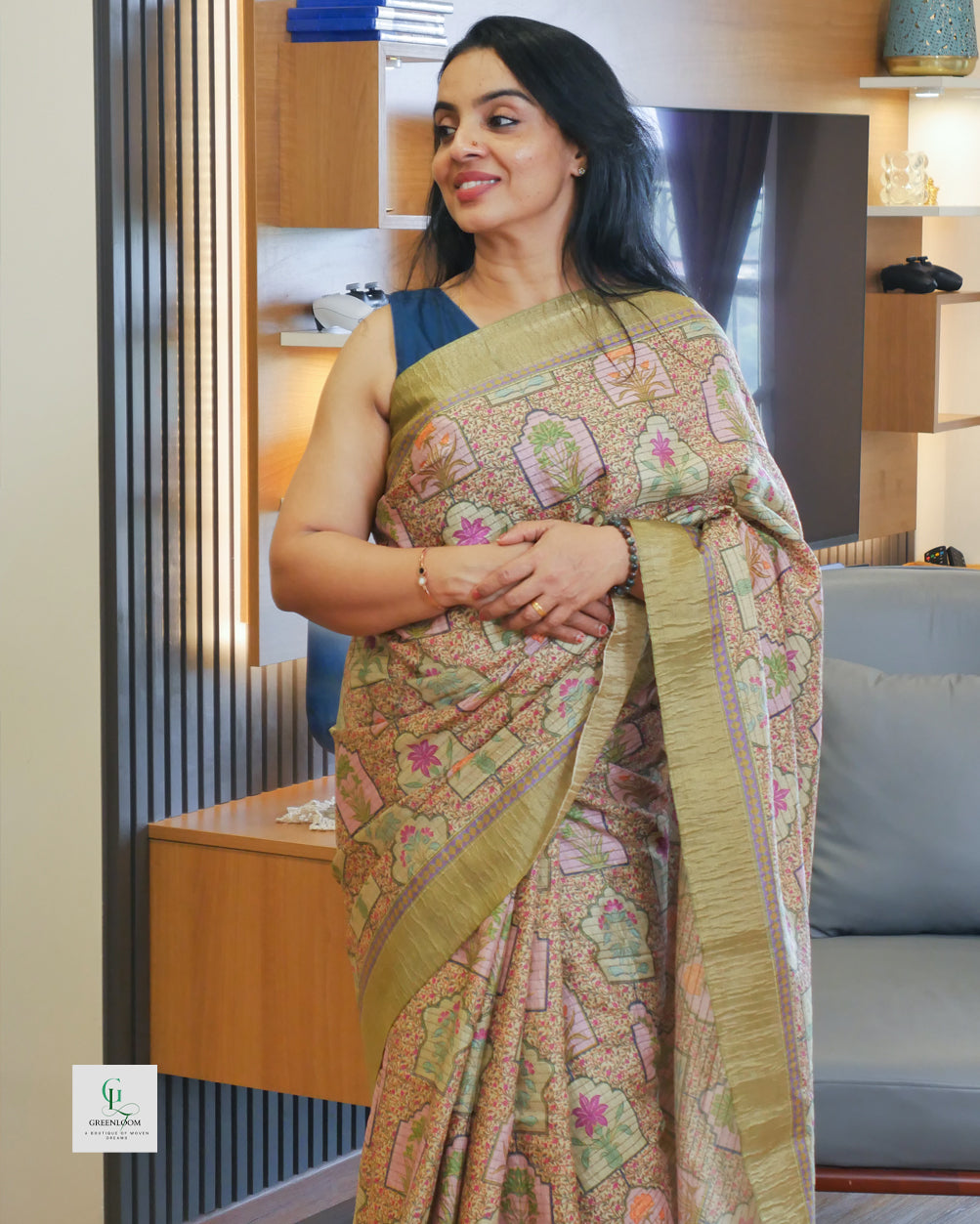 Elegant Crushed Organza Saree with Mughal Prints