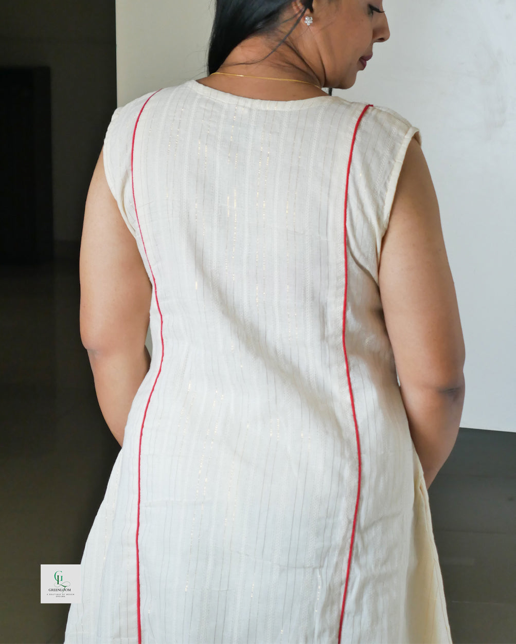 Women’s Lurex Kurta Set with Golden Thread Work & V-Neck Piping