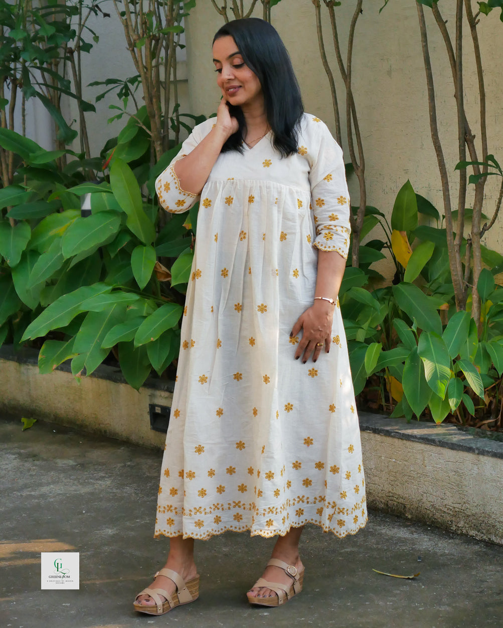 Women’s Mul Cotton A-Line Frock with Hakoba Floral Design